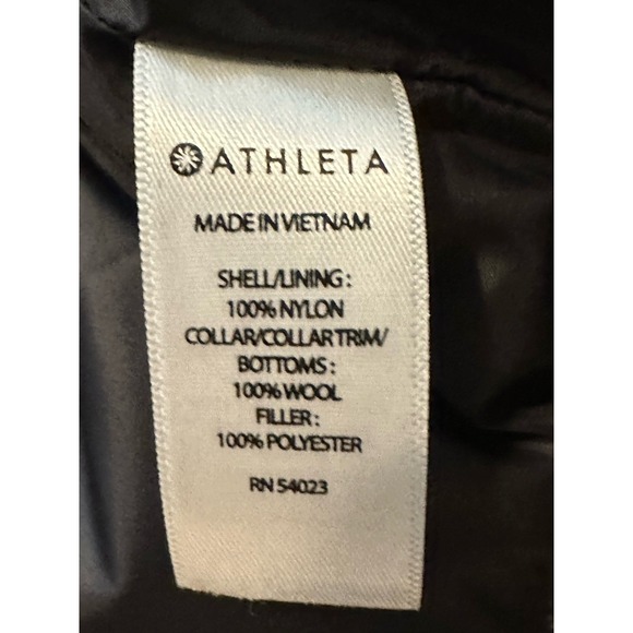 Athleta Black Quilted Vest - Picture 8 of 9
